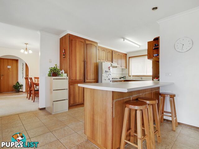 22 Periwinkle Drive LAKES ENTRANCE VIC 3909