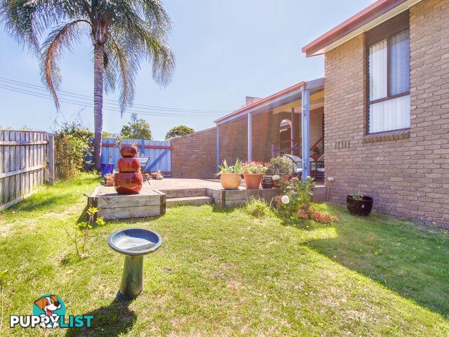 22 Periwinkle Drive LAKES ENTRANCE VIC 3909