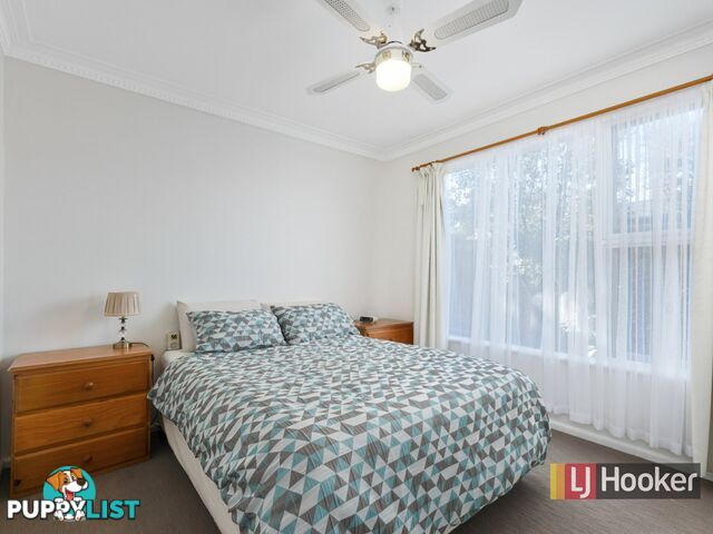 6 Macrae Court LAKES ENTRANCE VIC 3909