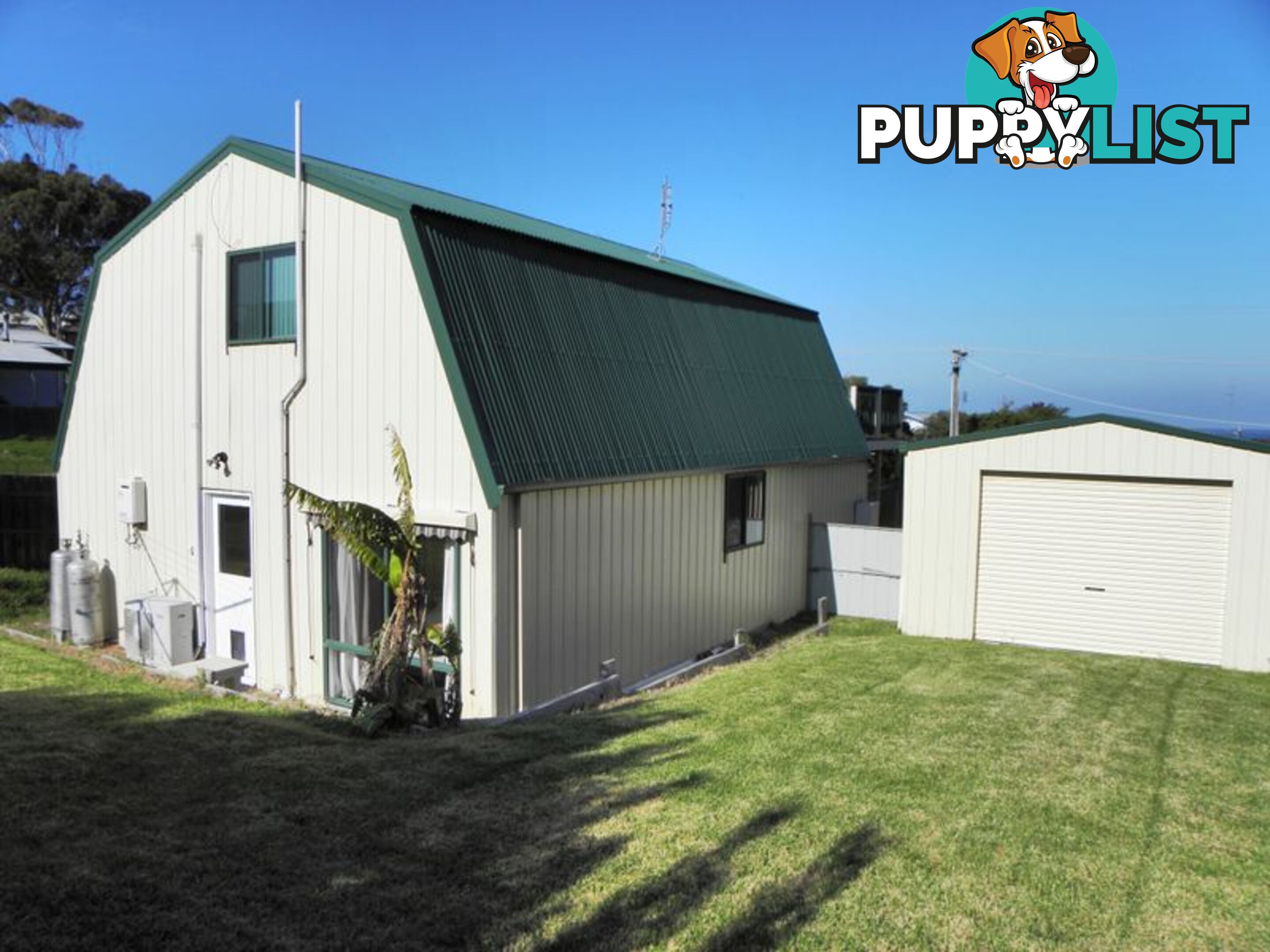 22 O'Neills Road LAKES ENTRANCE VIC 3909