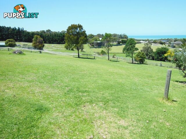 10 Reggardo Rise LAKES ENTRANCE VIC 3909