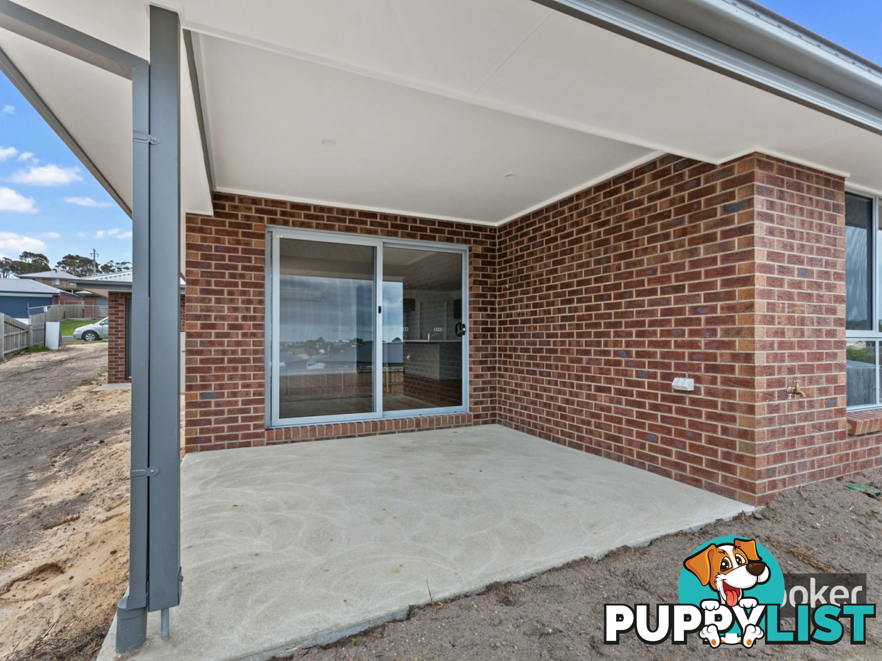 13 Lawson Drive LAKES ENTRANCE VIC 3909