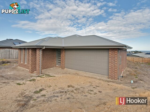 13 Lawson Drive LAKES ENTRANCE VIC 3909