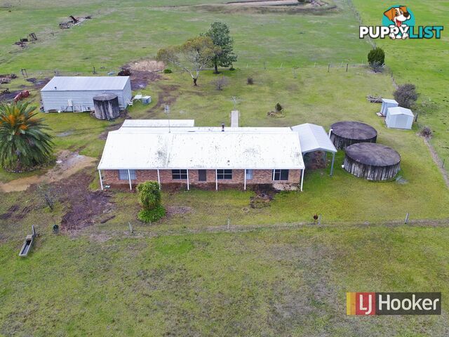 24 Thoms Road WAIREWA VIC 3887