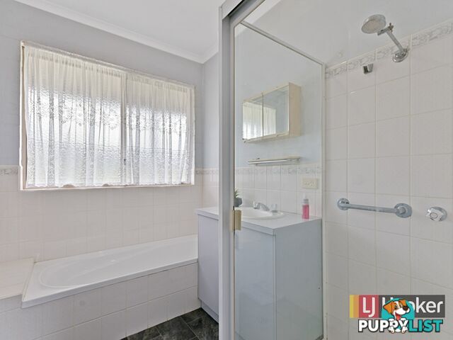 24 Thoms Road WAIREWA VIC 3887