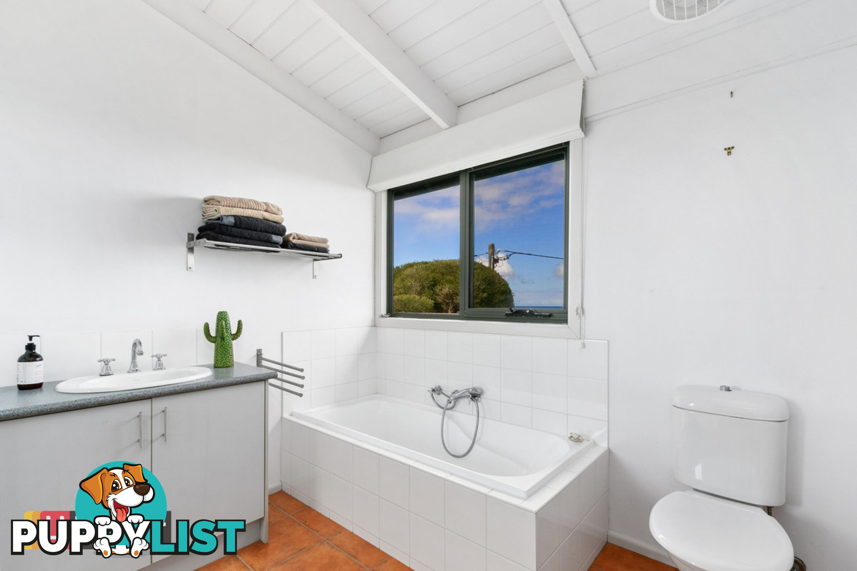 27 Marlin Road LAKE TYERS BEACH VIC 3909