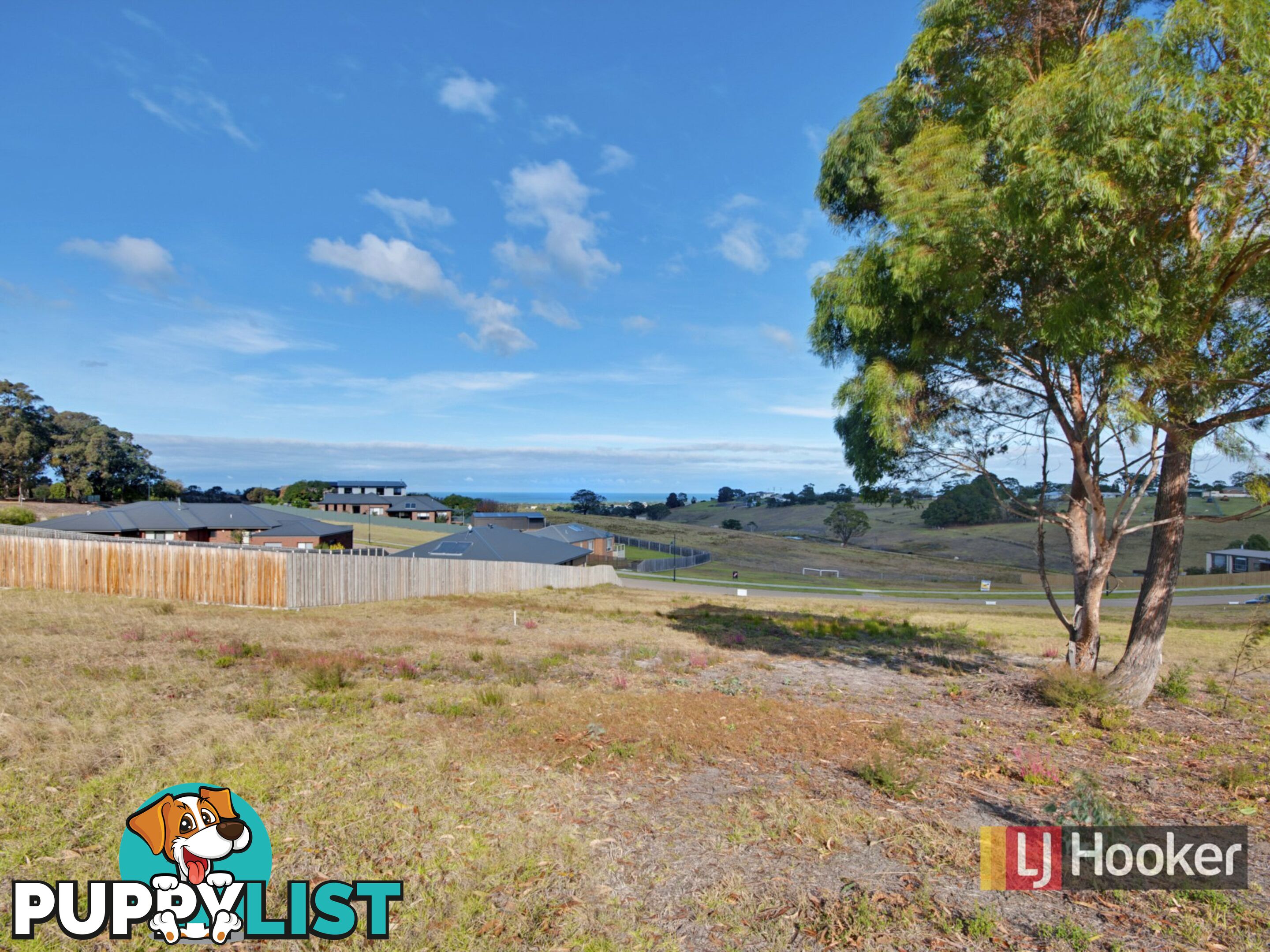 20 Riviera Court LAKES ENTRANCE VIC 3909