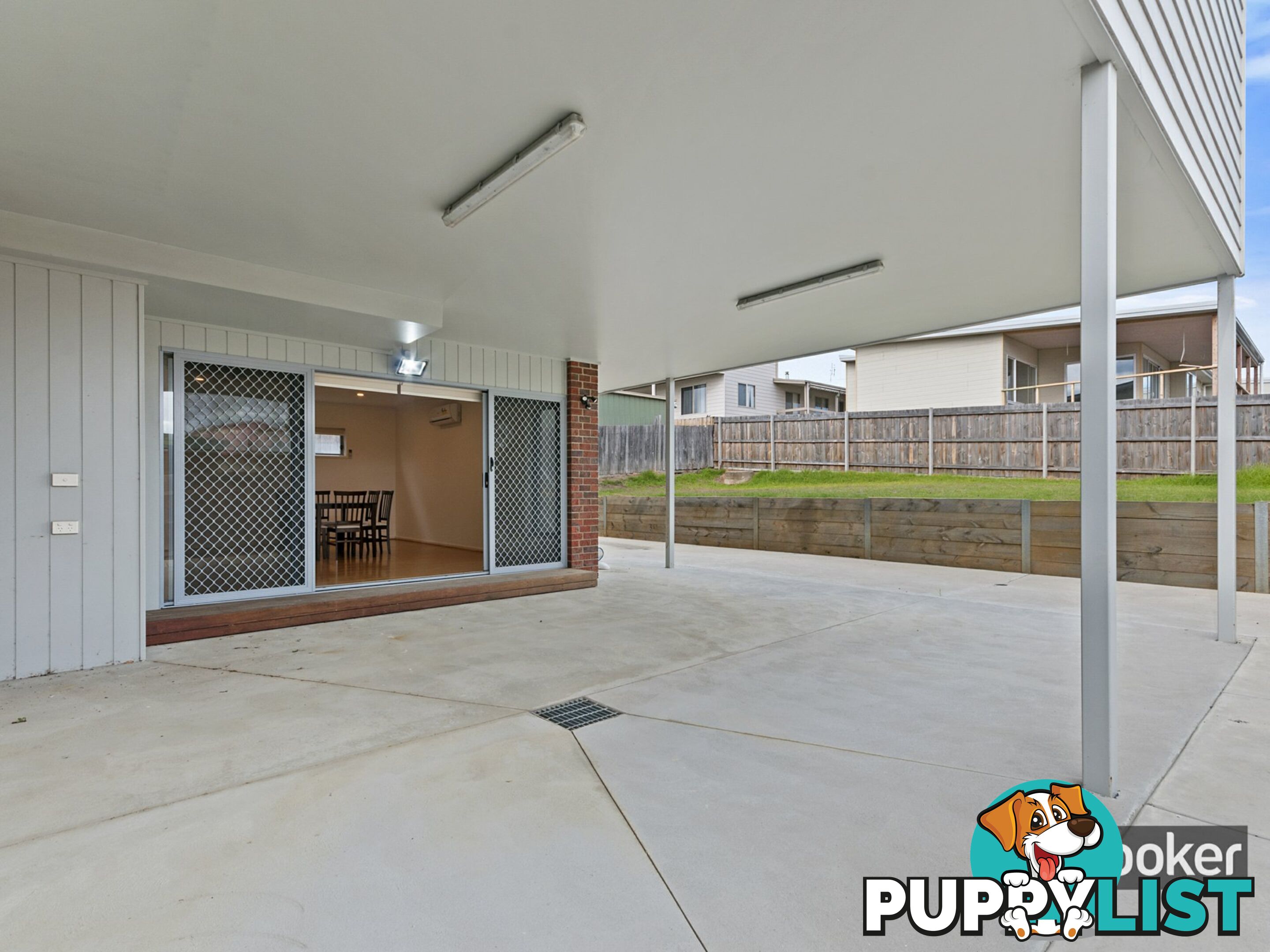 28 Outlook Drive LAKE TYERS BEACH VIC 3909