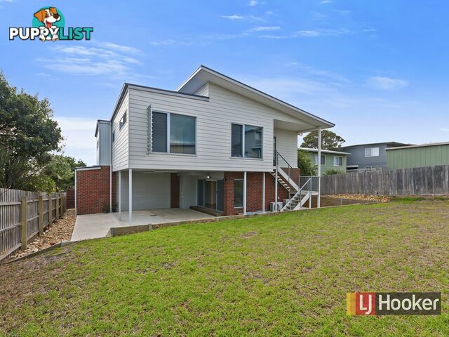 28 Outlook Drive LAKE TYERS BEACH VIC 3909