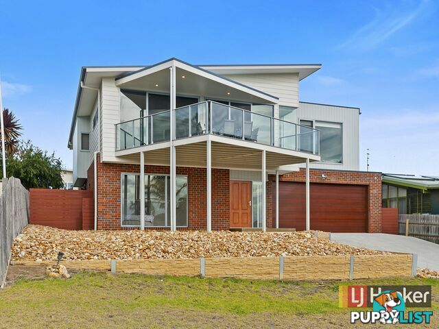 28 Outlook Drive LAKE TYERS BEACH VIC 3909