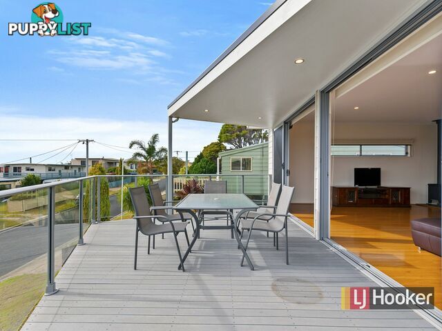 28 Outlook Drive LAKE TYERS BEACH VIC 3909