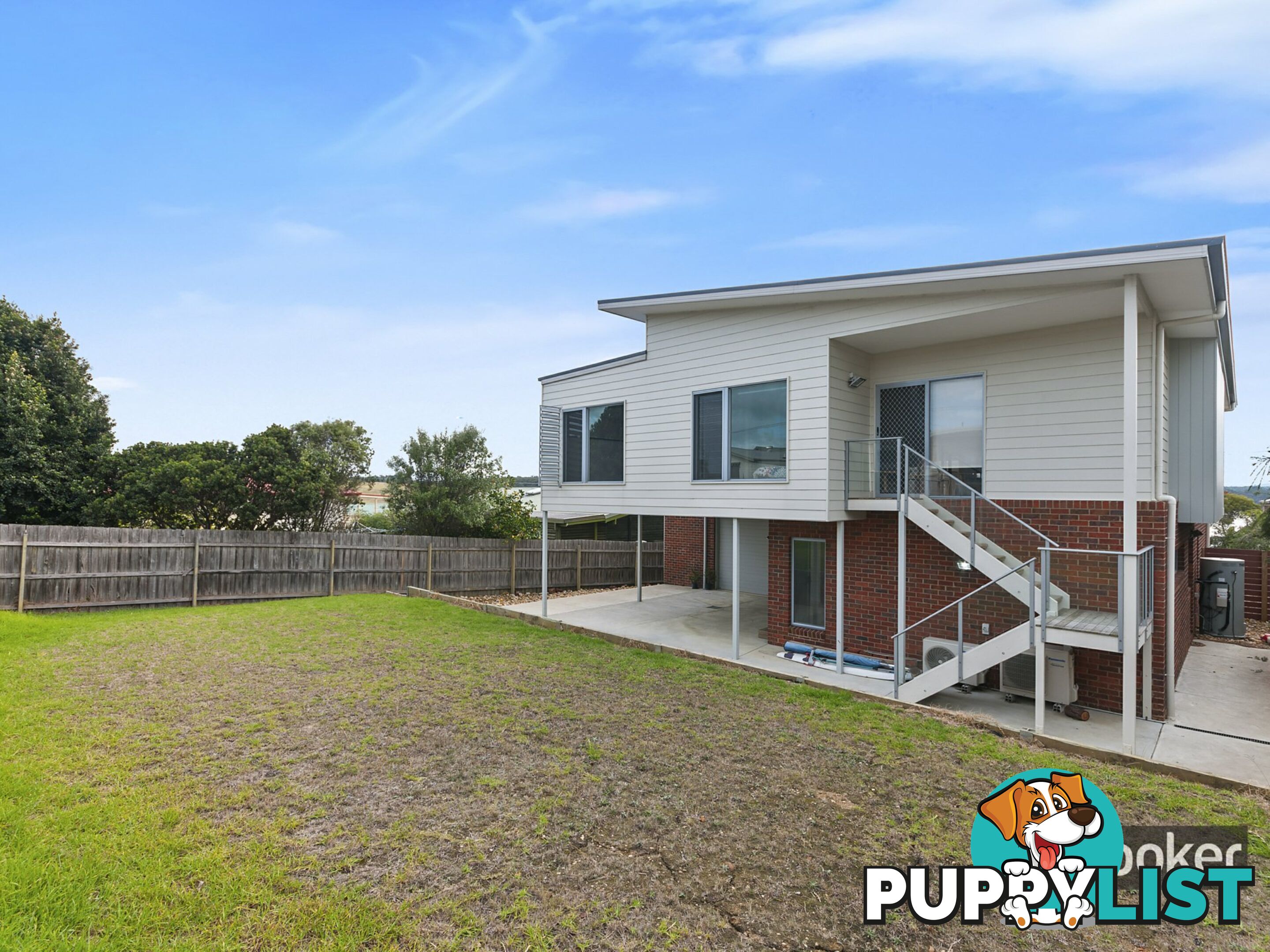 28 Outlook Drive LAKE TYERS BEACH VIC 3909