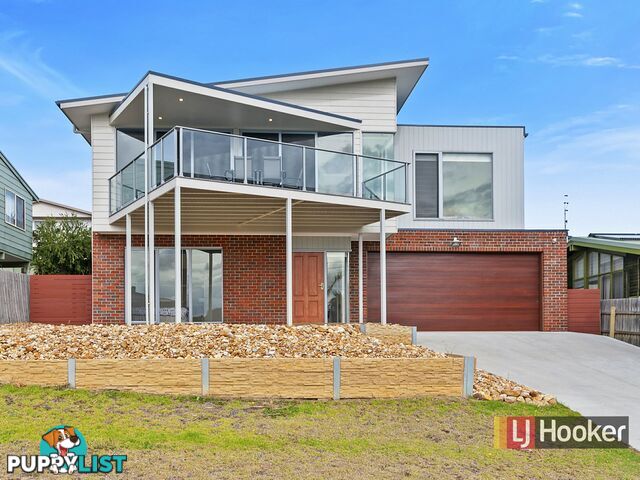 28 Outlook Drive LAKE TYERS BEACH VIC 3909