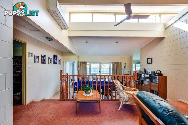 25 Hillcrest Way LAKE TYERS BEACH VIC 3909