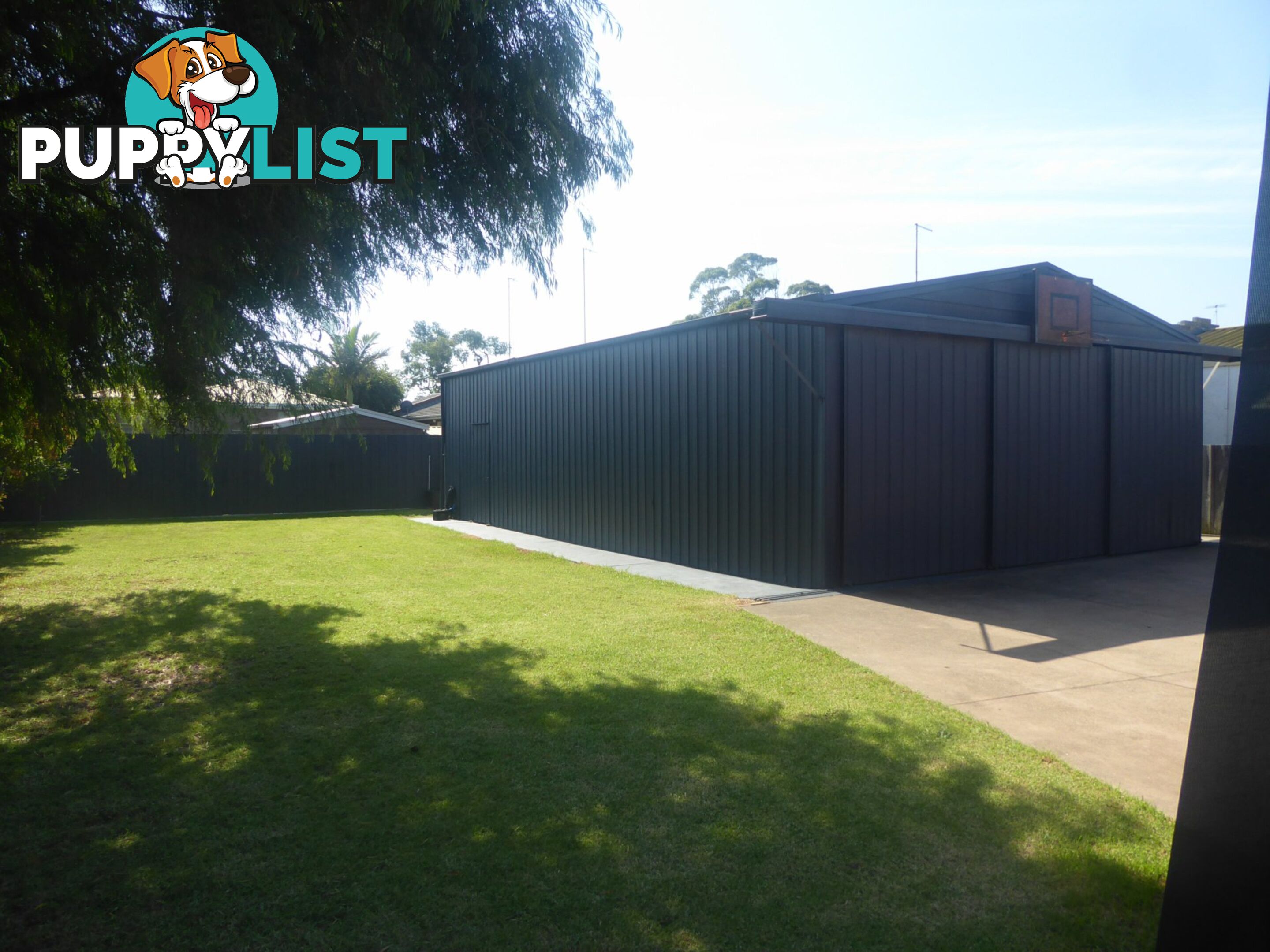 81 Roadknight Street LAKES ENTRANCE VIC 3909