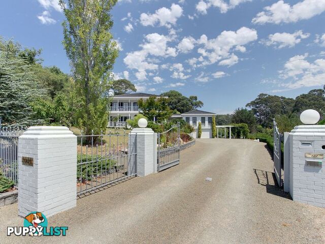 122 Albatross Road LAKES ENTRANCE VIC 3909