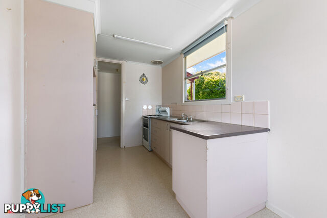 20 Phillips Street LAKES ENTRANCE VIC 3909