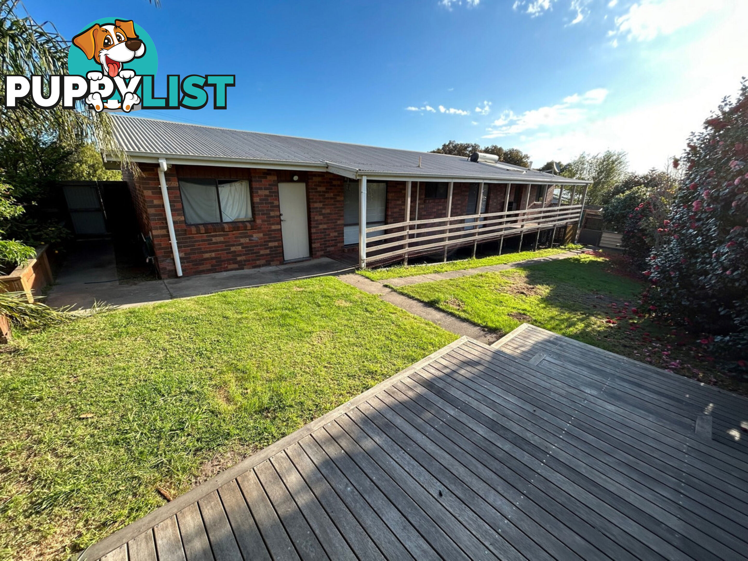 16 Mist Street LAKES ENTRANCE VIC 3909