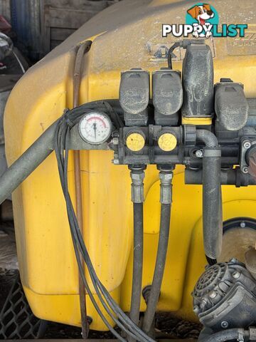 2000Lt Tornado Air blast orchard sprayer