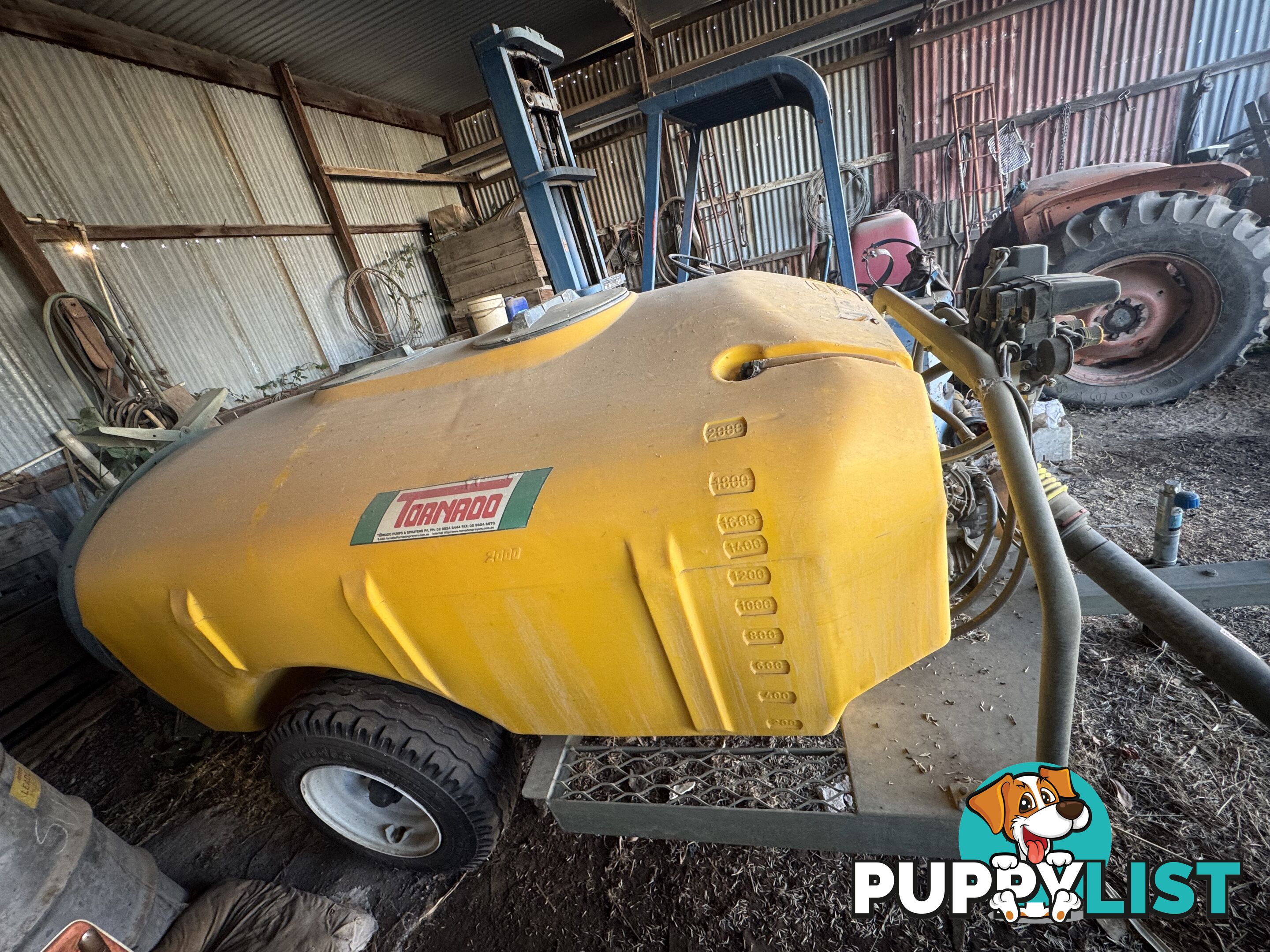 2000Lt Tornado Air blast orchard sprayer