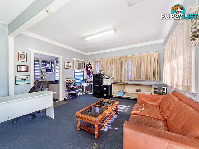 218 Brisbane Street WEST IPSWICH QLD 4305