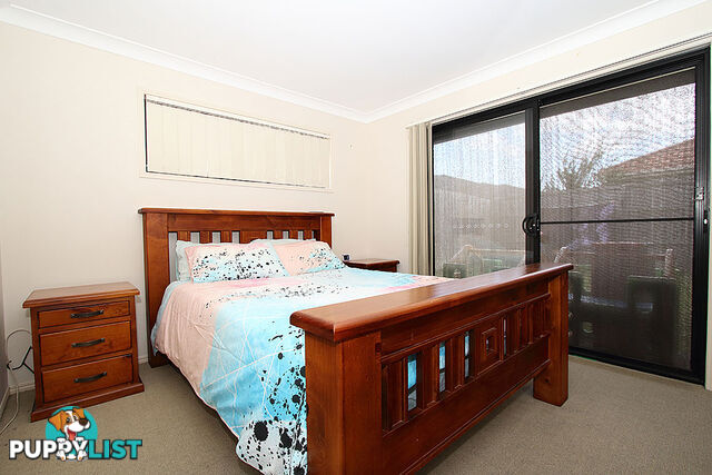 17 Elcock Ave CRESTMEAD QLD 4132