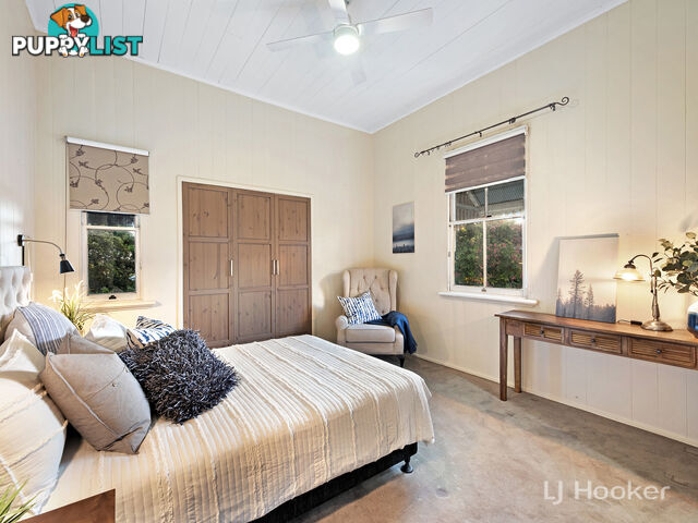 143 Blackstone Road SILKSTONE QLD 4304