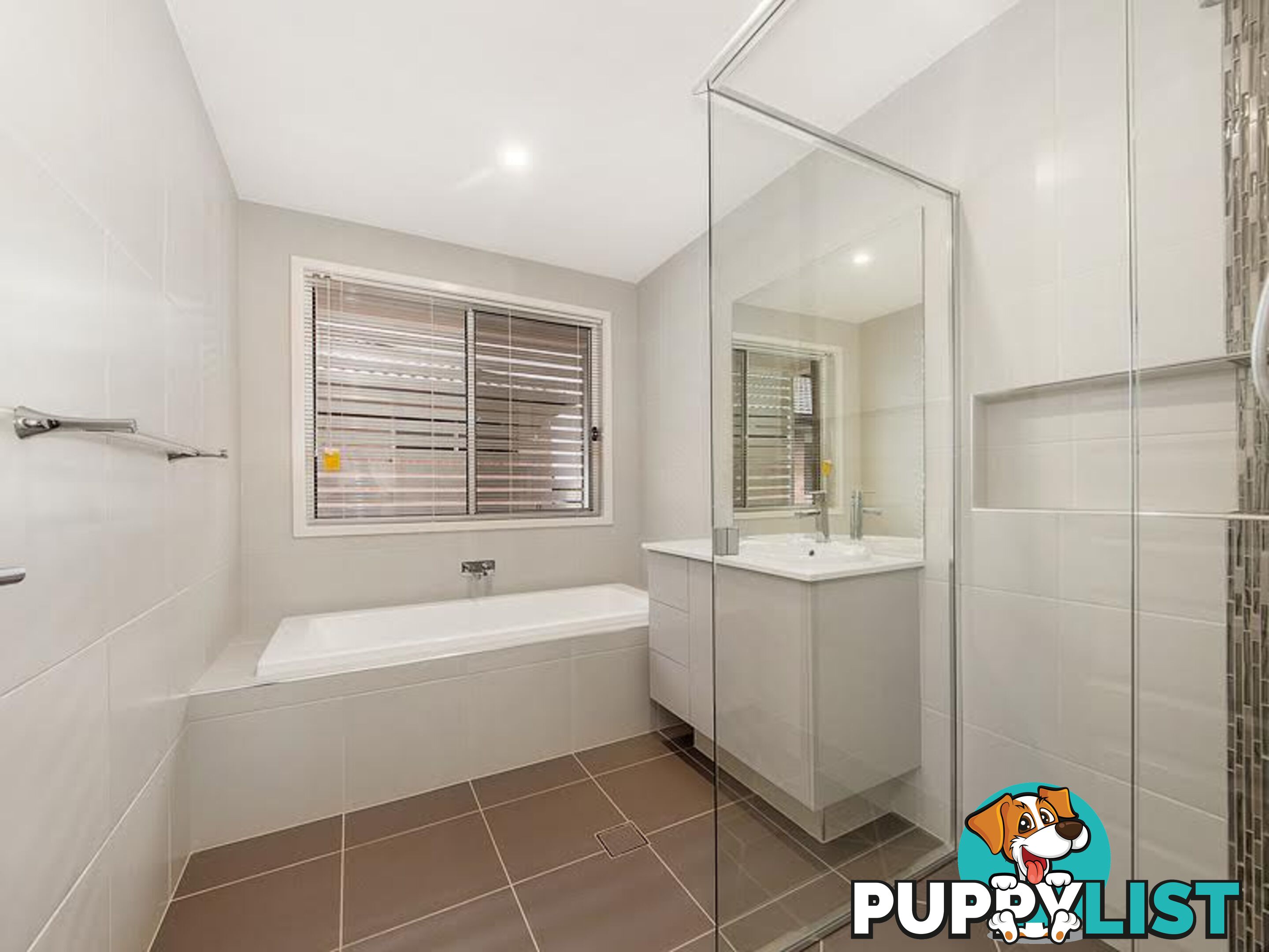 61 Sunset Road KENMORE QLD 4069