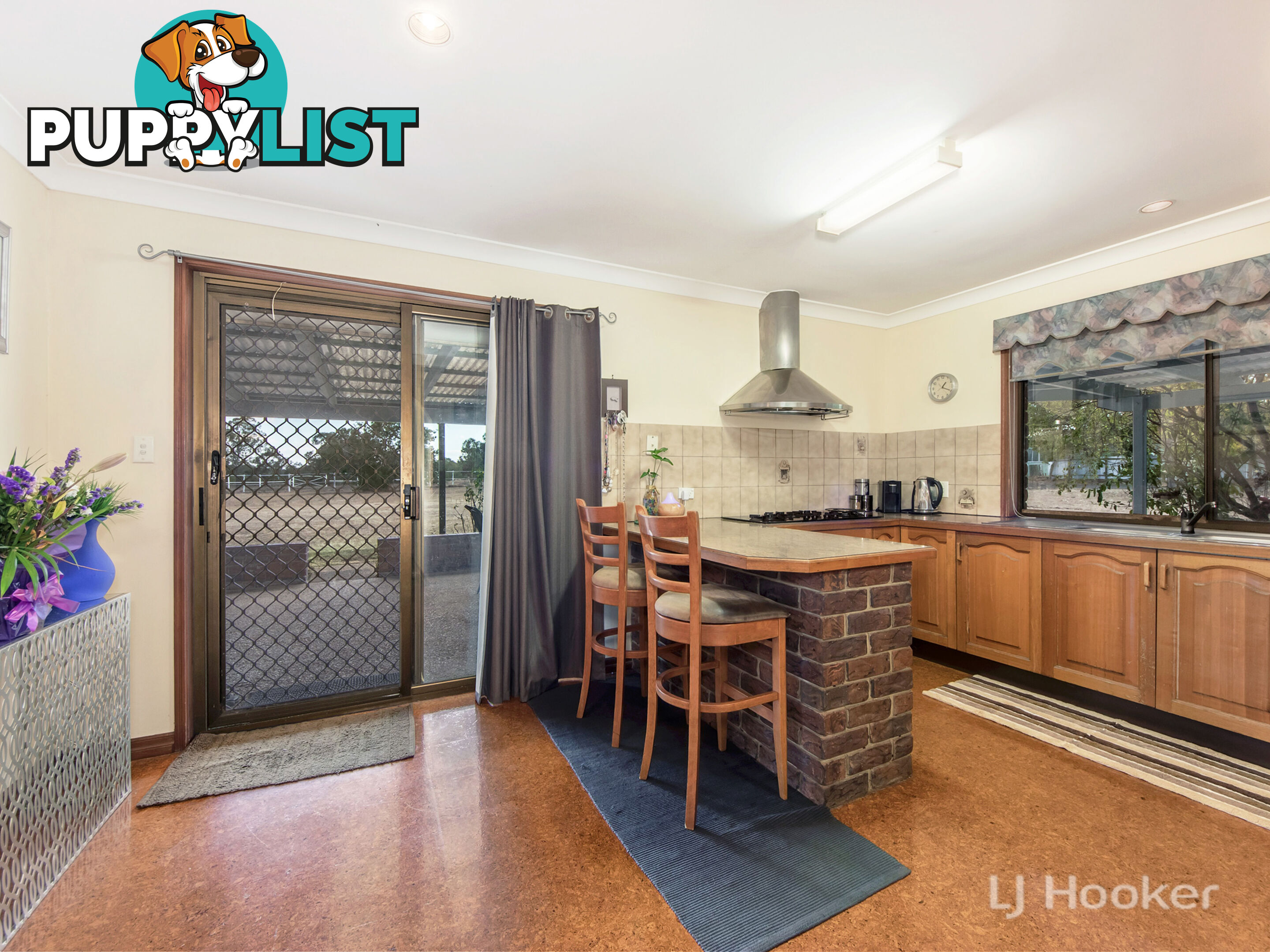 60 Caledonian Road THAGOONA QLD 4306