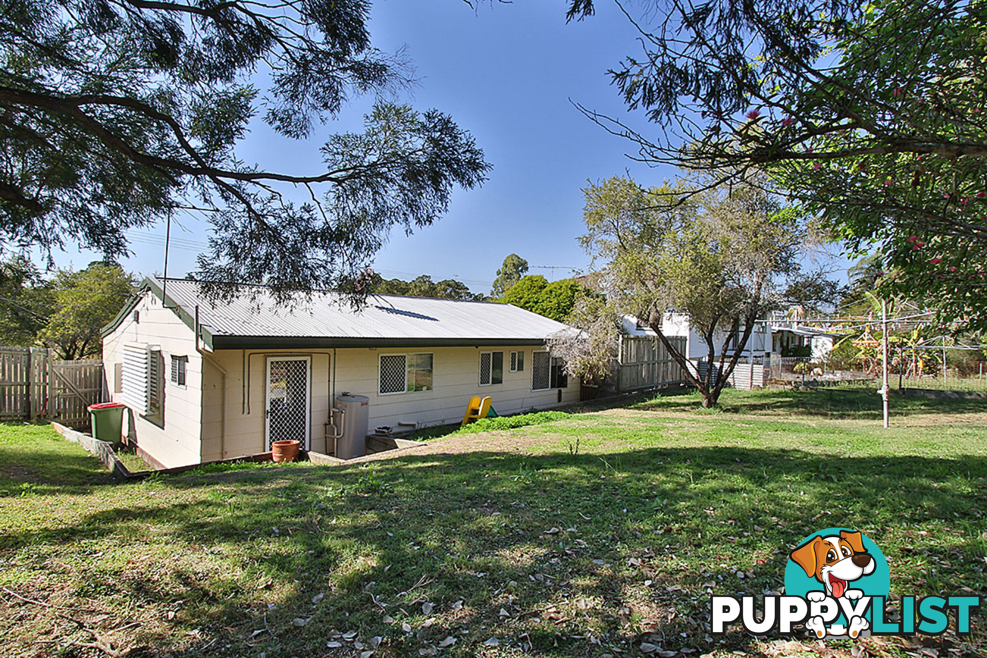 16 McLEOD ST BASIN POCKET QLD 4305