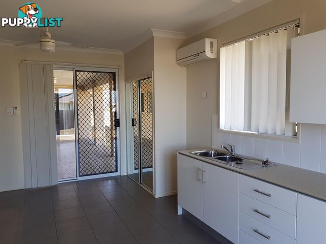 17 Iris Court YAMANTO QLD 4305