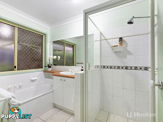 2 Catherine Place FLINDERS VIEW QLD 4305