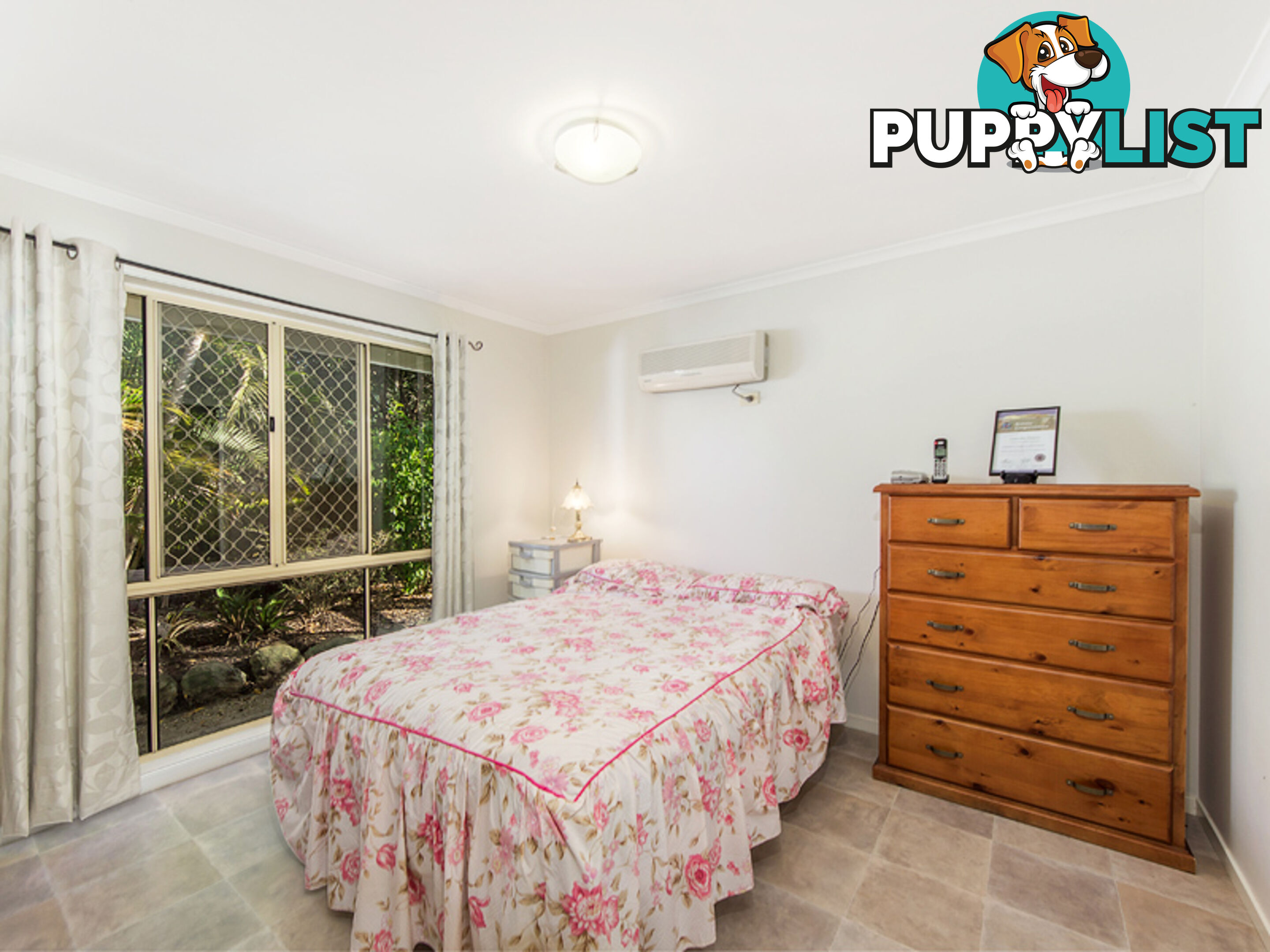 4 Macadamia ct WALLOON QLD 4306