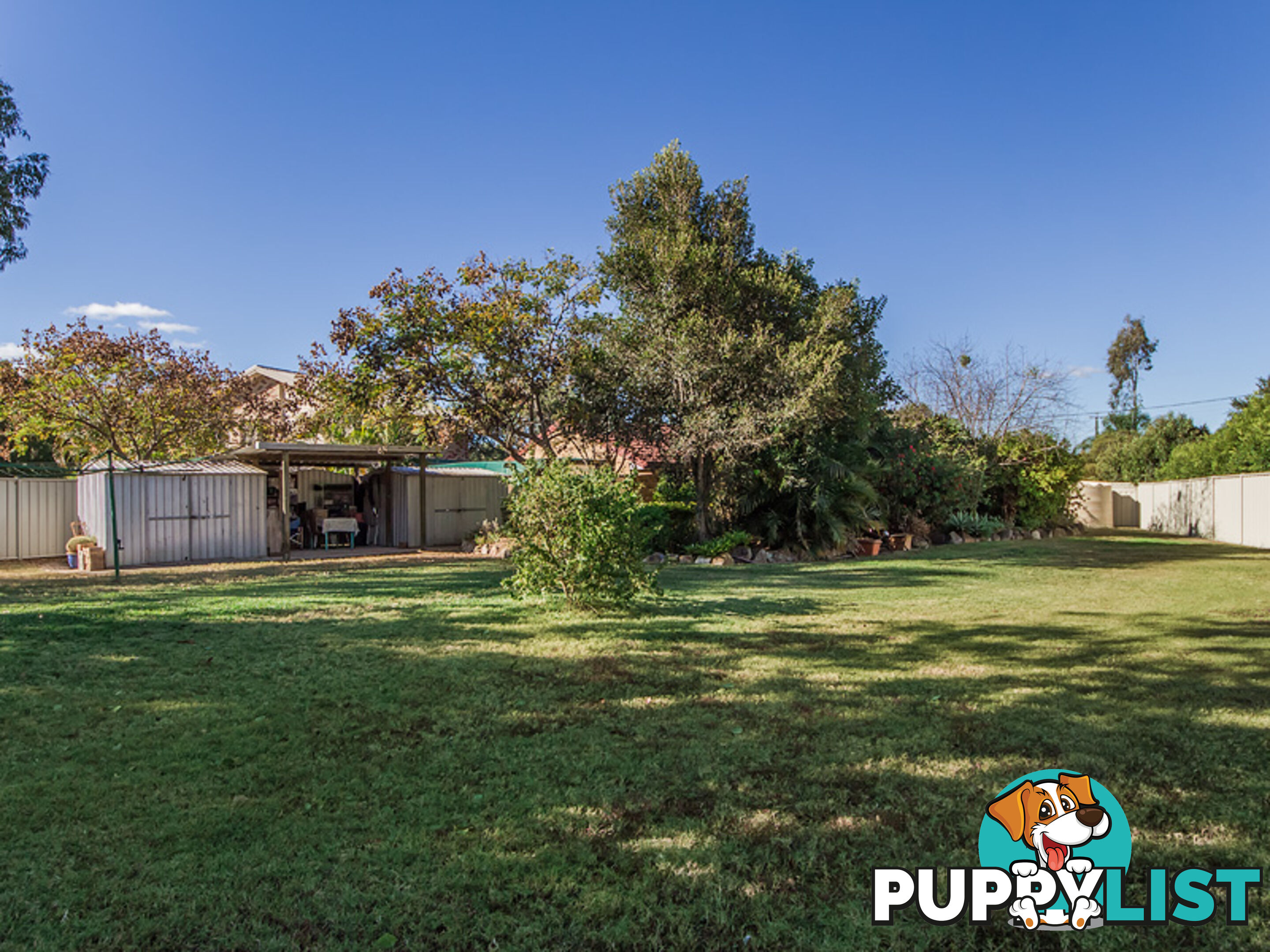 4 Macadamia ct WALLOON QLD 4306