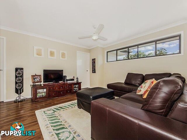 4 DALEWOOD PLACE FERNVALE QLD 4306