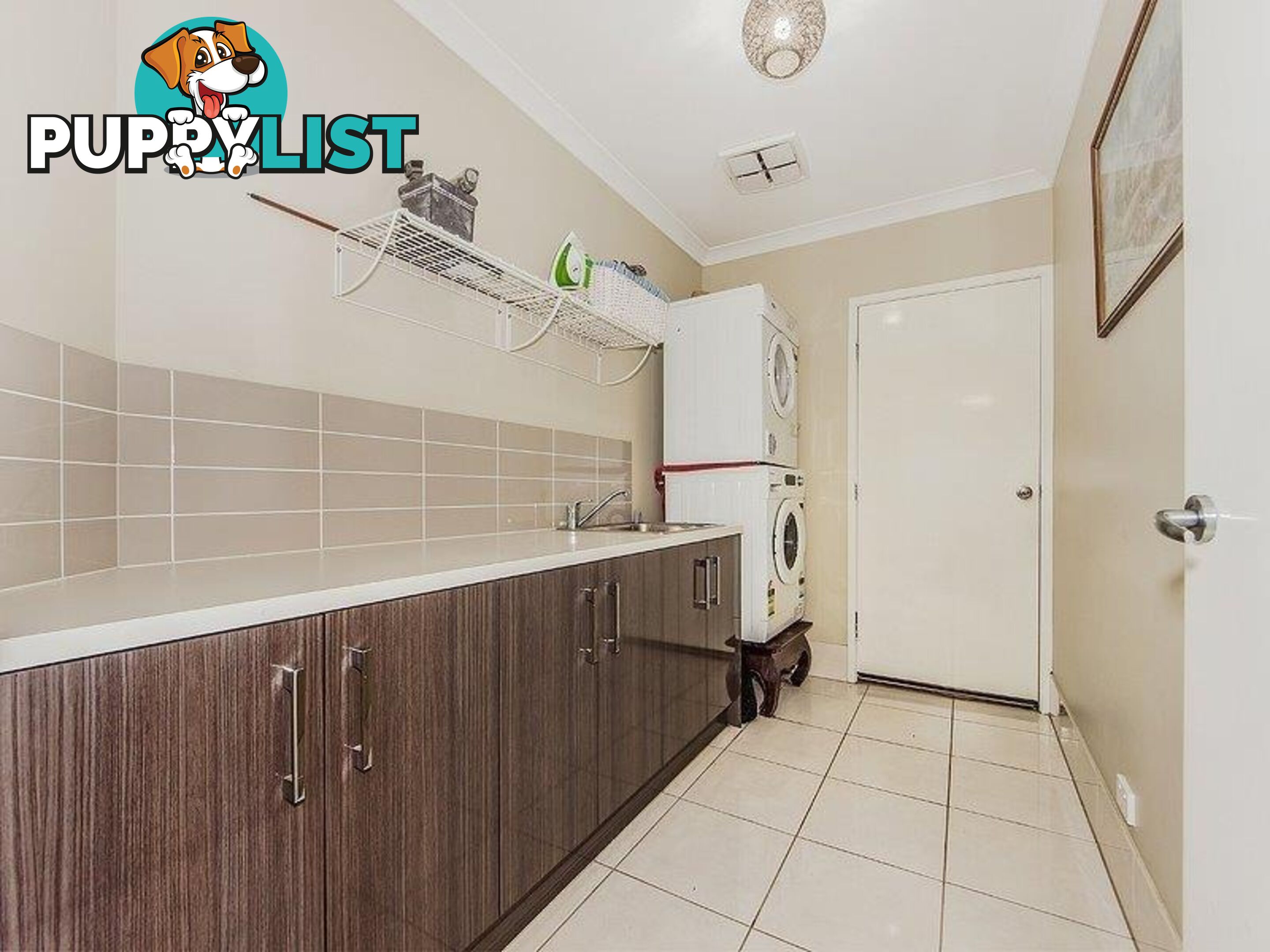 4 DALEWOOD PLACE FERNVALE QLD 4306