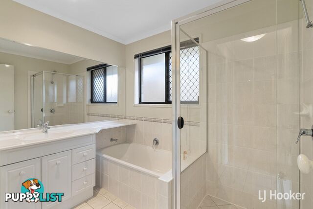 4 Sandhurst Place BRASSALL QLD 4305