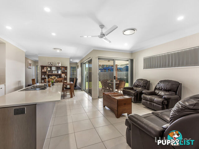 8 Mary Crescent ROSEWOOD QLD 4340