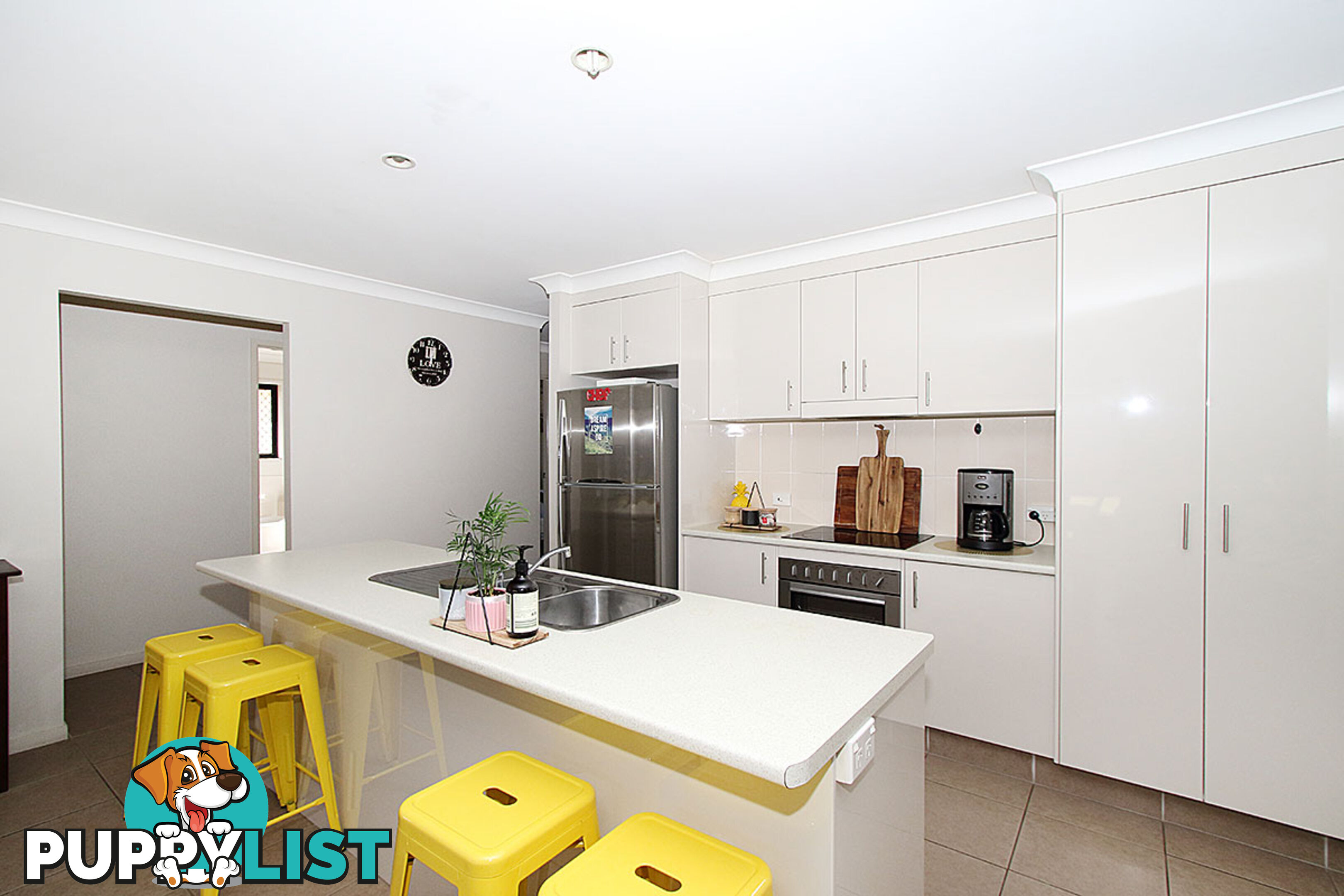 96 Reif St FLINDERS VIEW QLD 4305