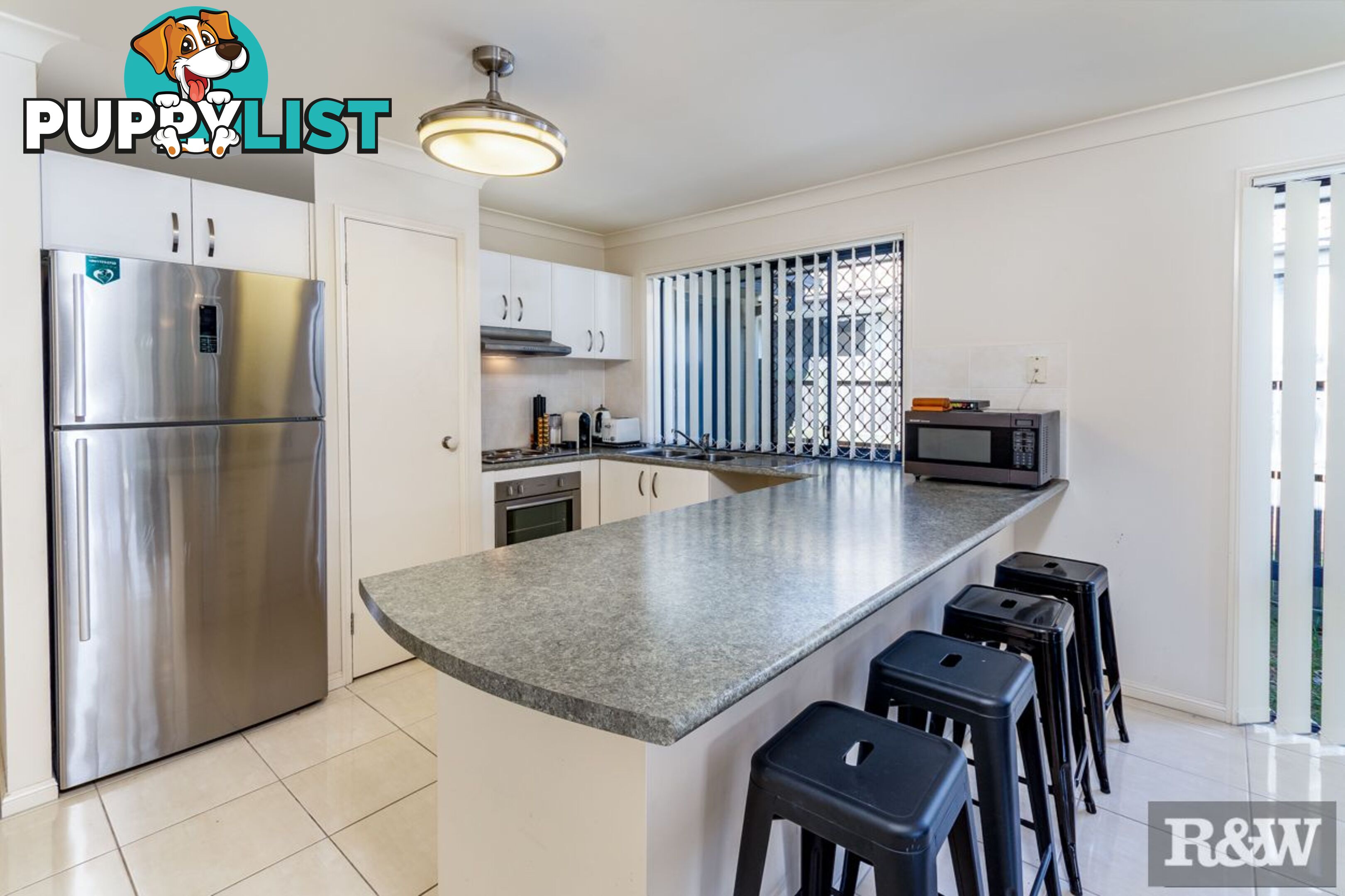 15 Desmond Street Narangba QLD 4504