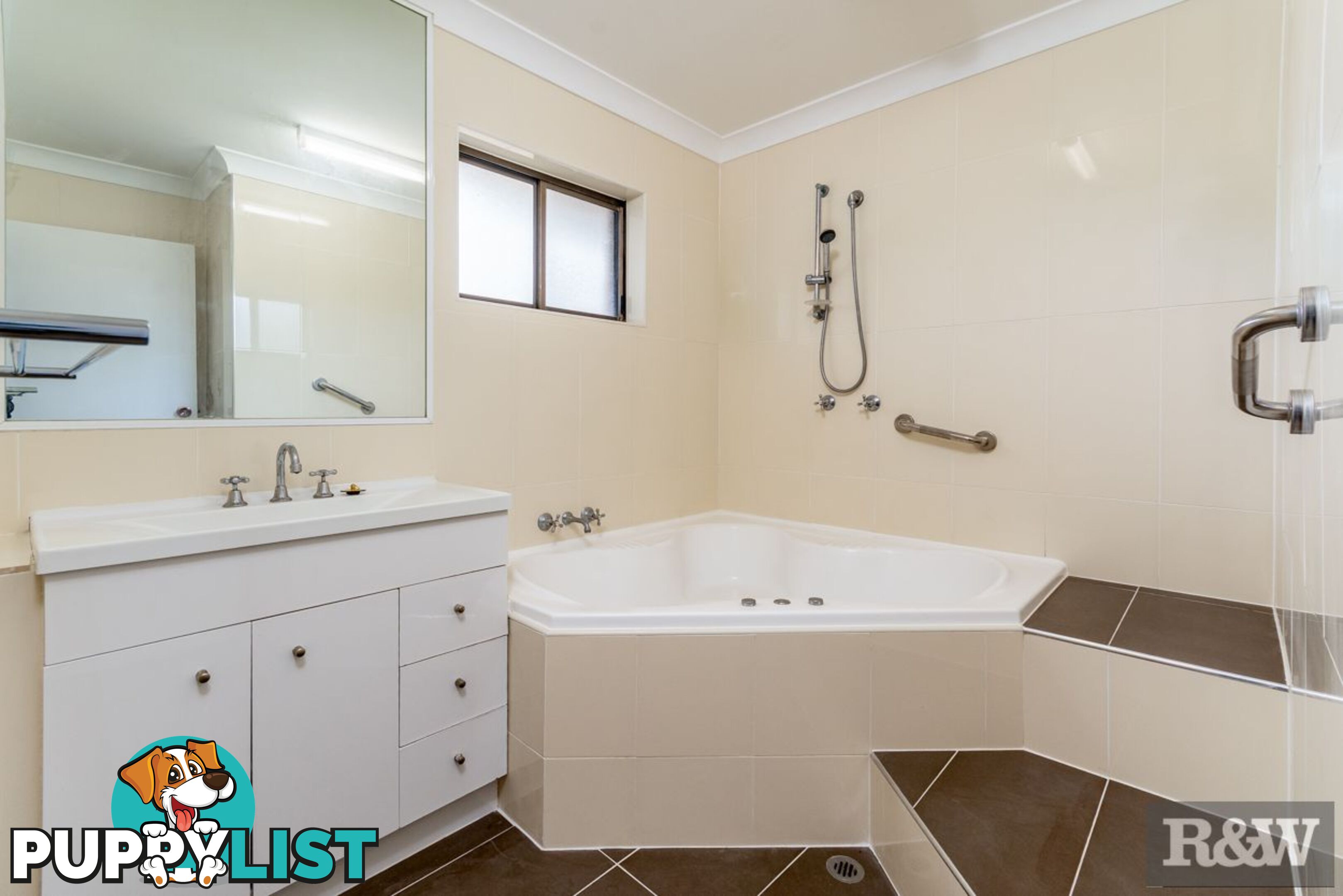 21 Manley St Caboolture QLD 4510