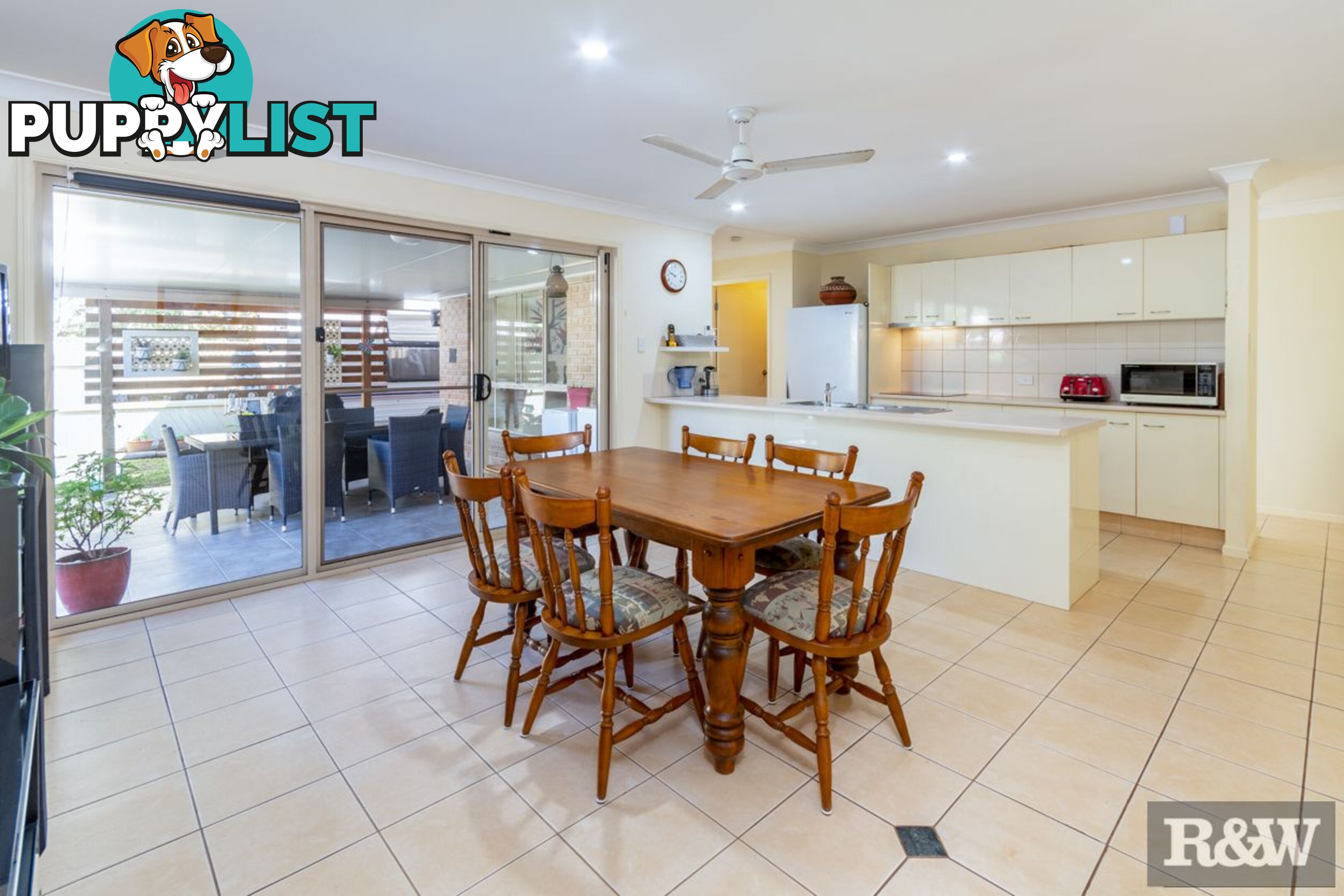 217 Bestmann Road East Sandstone Point QLD 4511