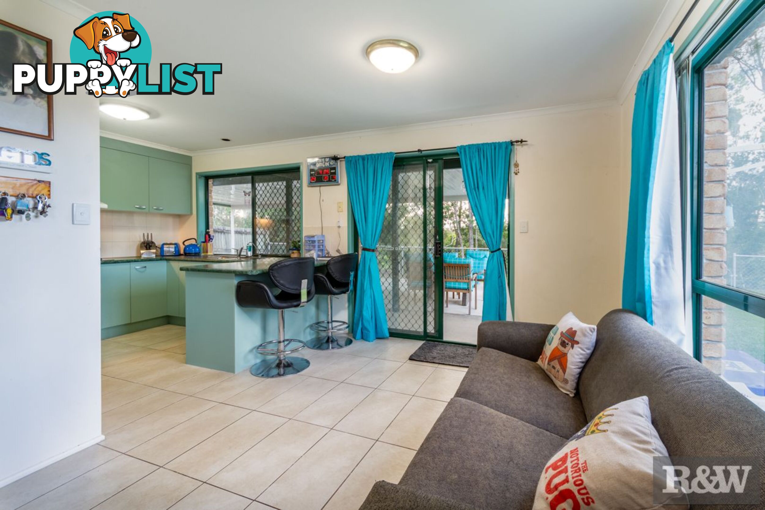 2 5 Loel Court Morayfield QLD 4506