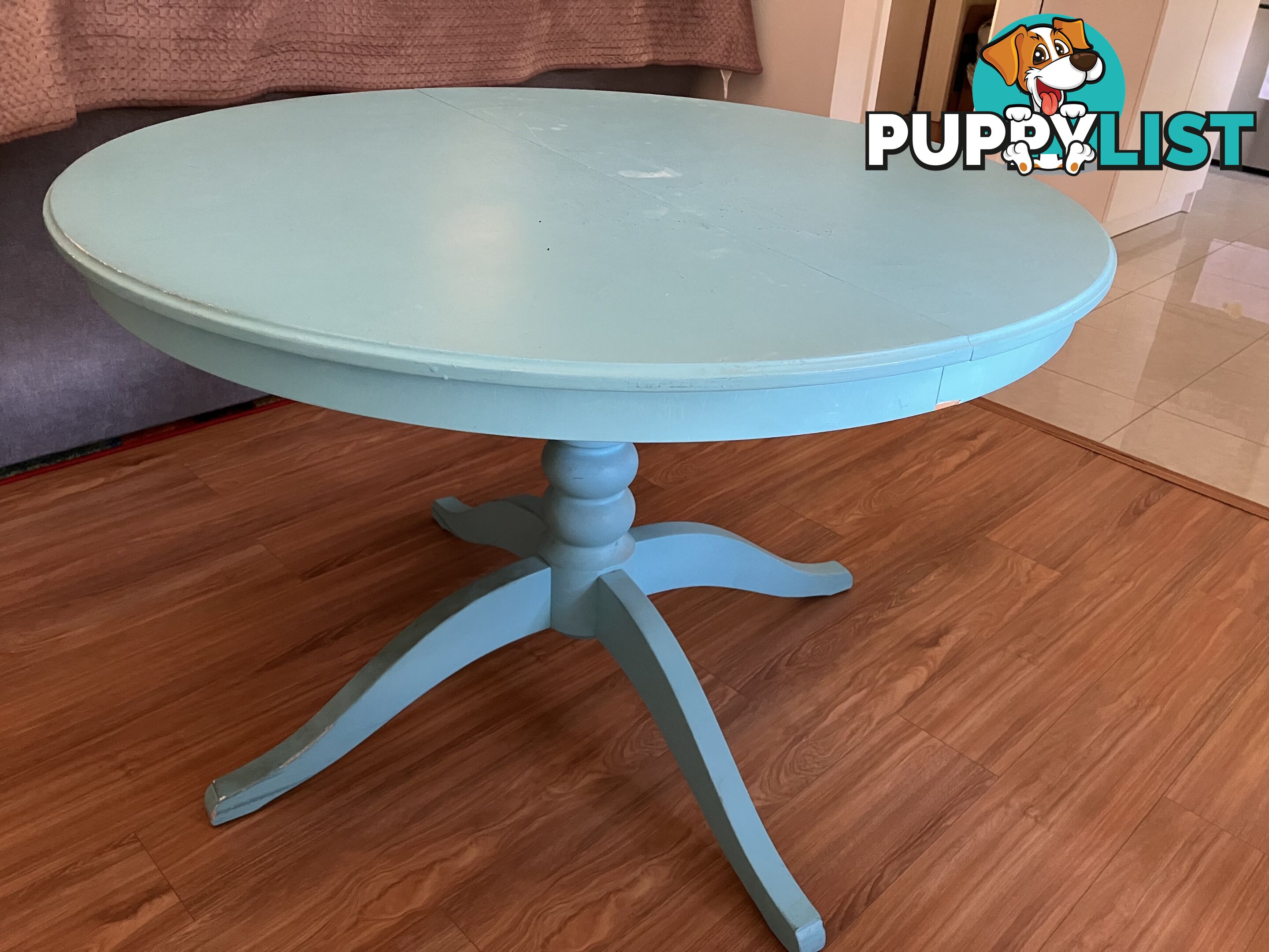 Round Extendable Dining Table - MUST SELL!!