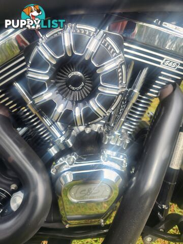 2011 Harley-Davidson Dyna Fat Bob 103 (FXDF)