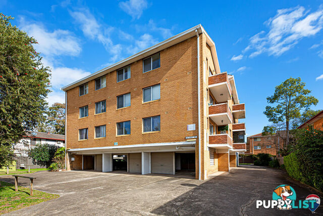 4/15 FIRST STREET KINGSWOOD NSW 2747