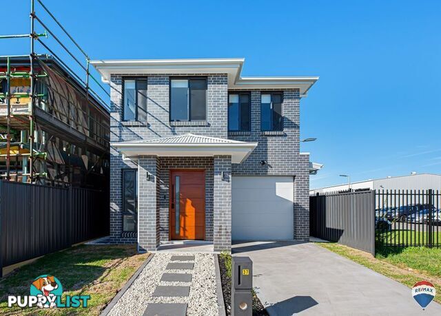 37 SPUR STREET WERRINGTON NSW 2747