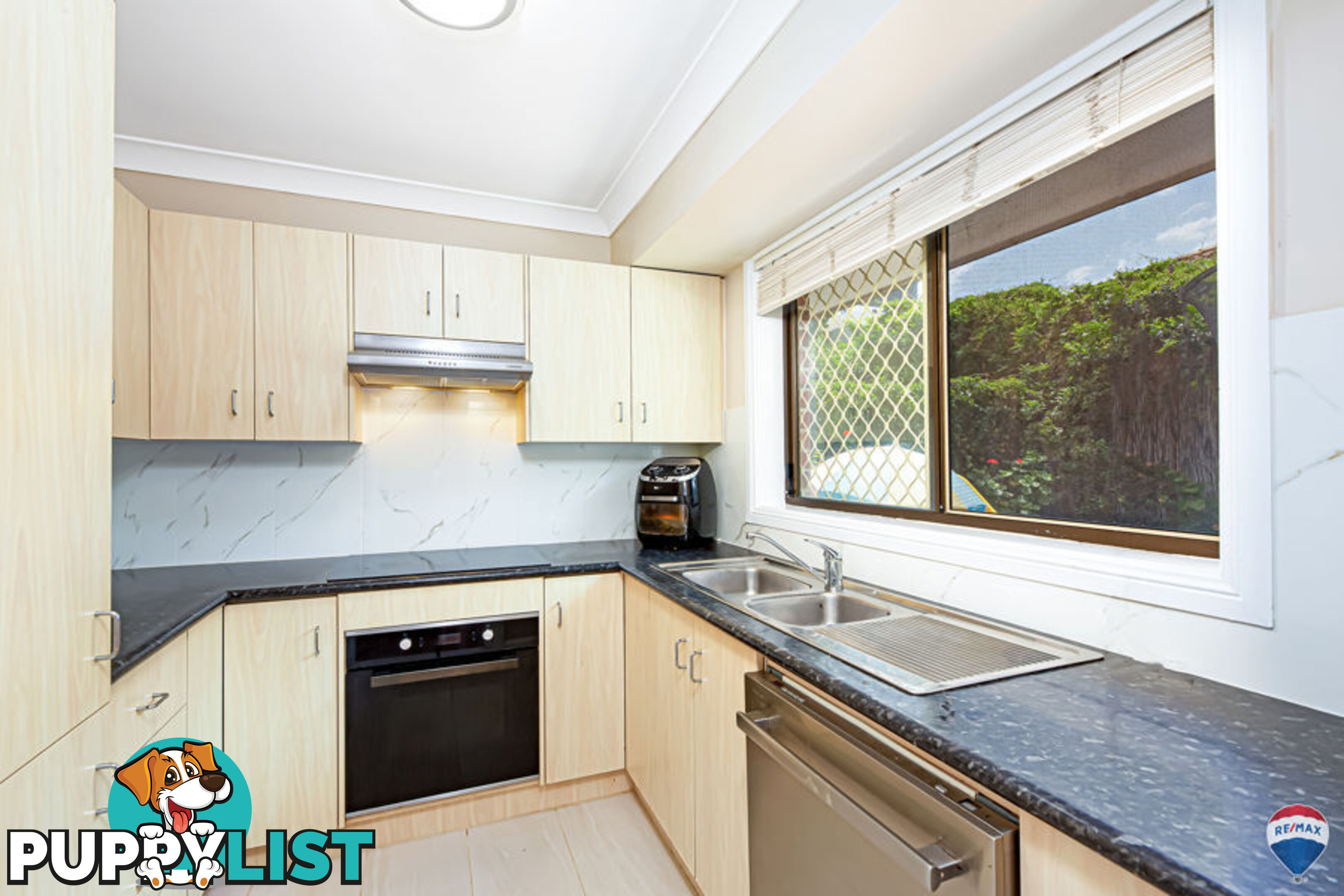 2/23 BARBER AVENUE PENRITH NSW 2750