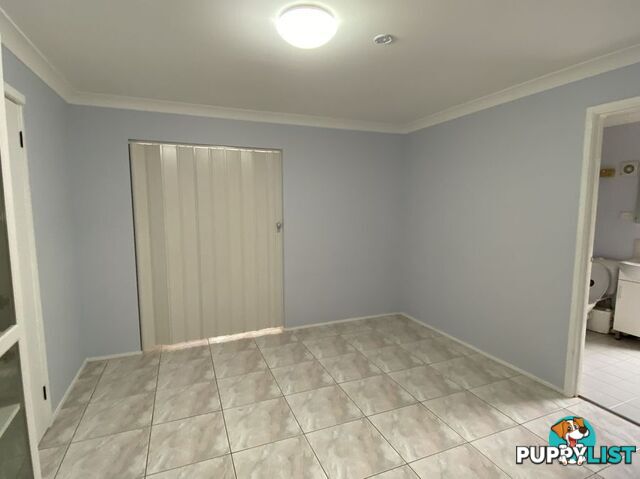 10A FLORIBUNDA AVENUE GLENMORE PARK NSW 2745