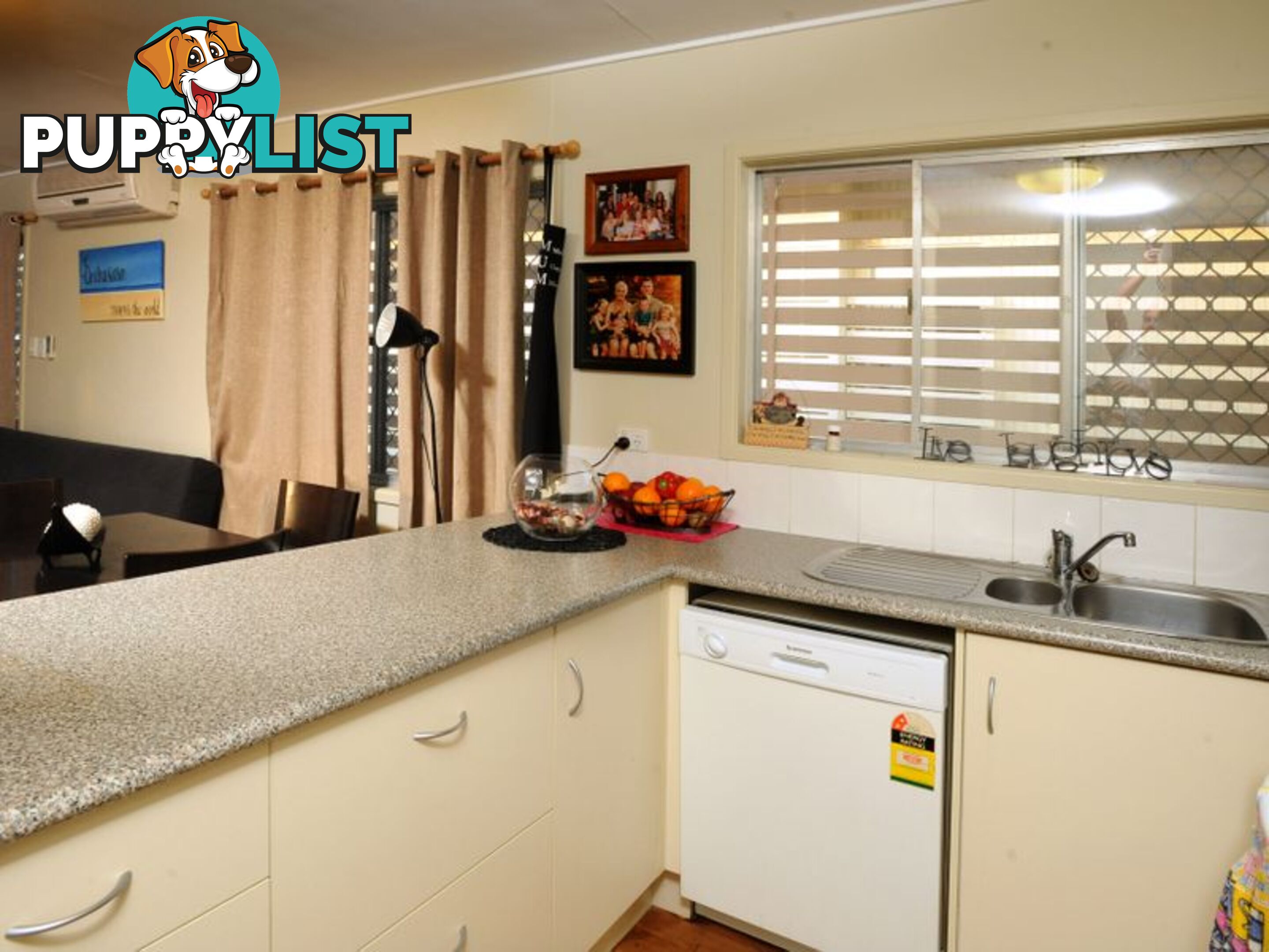 8 Cedar Street CANNON HILL QLD 4170